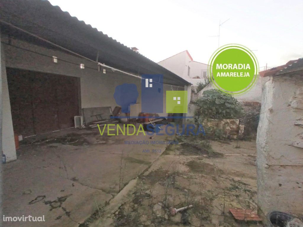 Casa térrea T3 com quintal | Amareleja