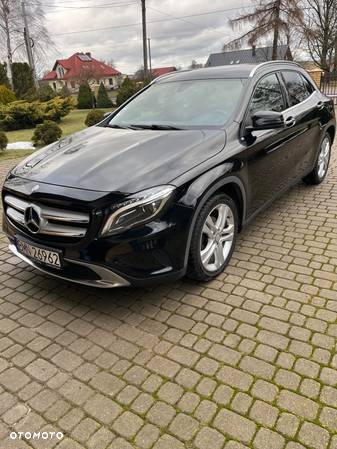 Mercedes-Benz GLA 180 d Activity Edition - 9