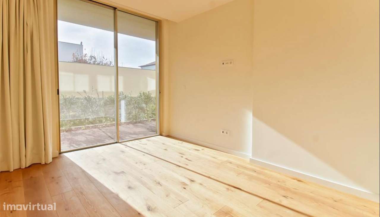 Apartamento T3 com jardim próximo da praia em Leça da Palmeira-7