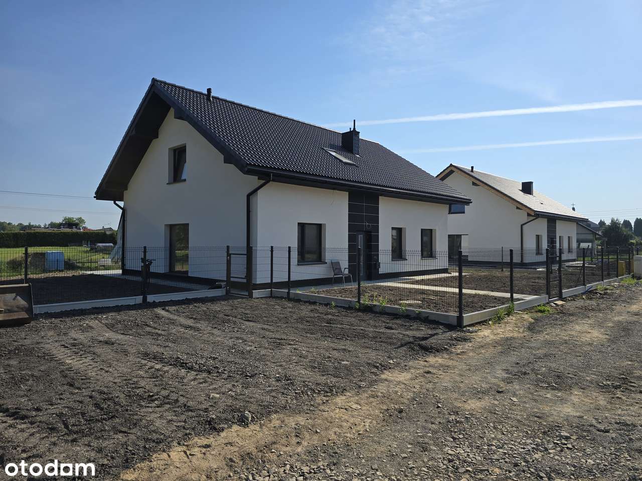 Dom 100m2 + 70m2 poddasze bardzo wysoki standard gotowy wewnątrz