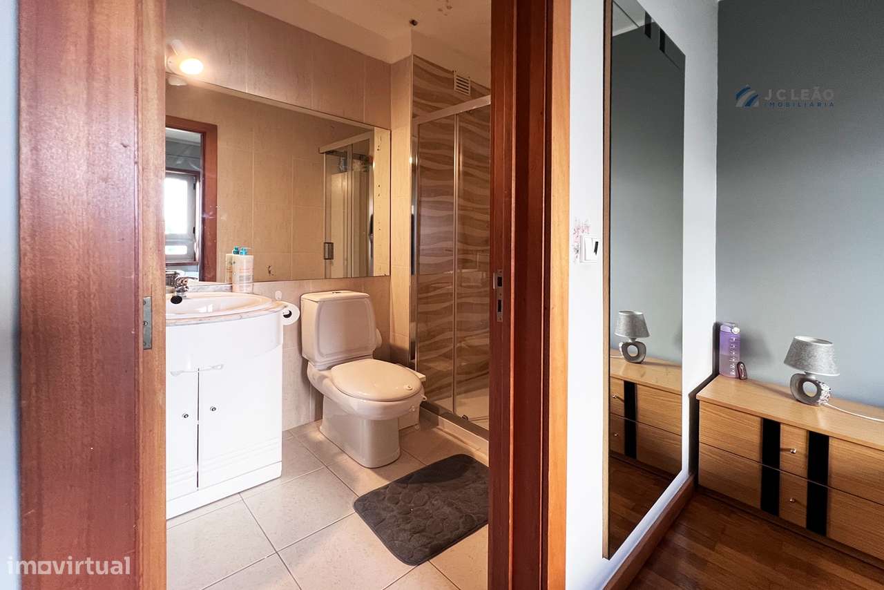 Apartamento T2 com Exposição Solar Nascente/Poente - Moreira da Maia-9