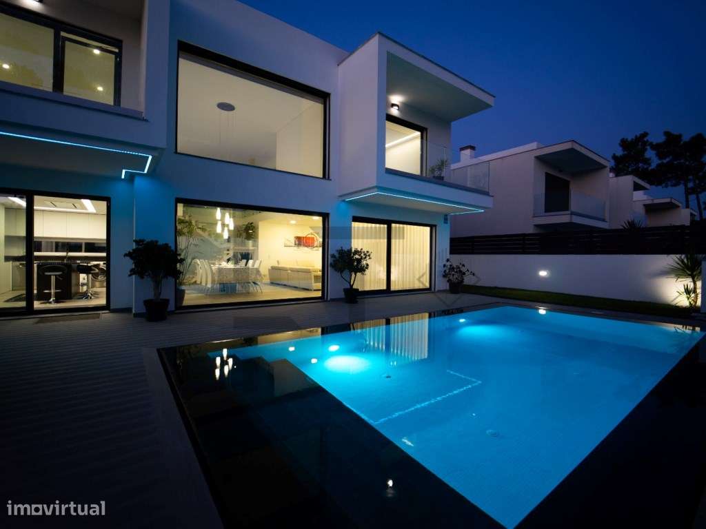 Moradia T4 Smart Home com Piscina, para Venda na Aroeira, Charneca ...-12