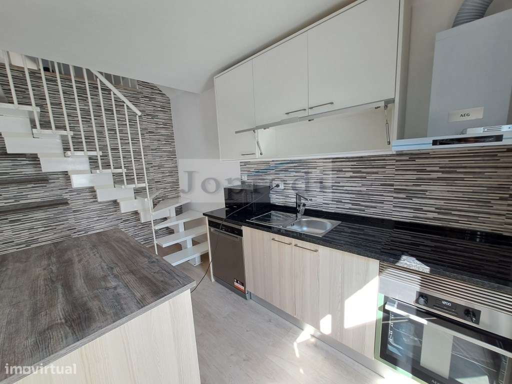 Moradia T4 na Aroeira-26