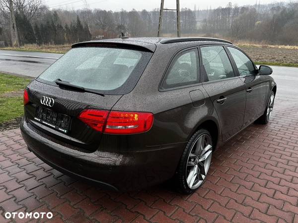 Audi A4 Avant 2.0 TDI DPF Ambiente - 7