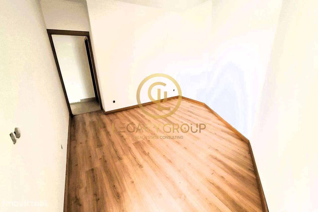 Edifício com 3 fracções de tipologia T1+1, no centro de Tunes - Silves - Grande imagem: 5/44