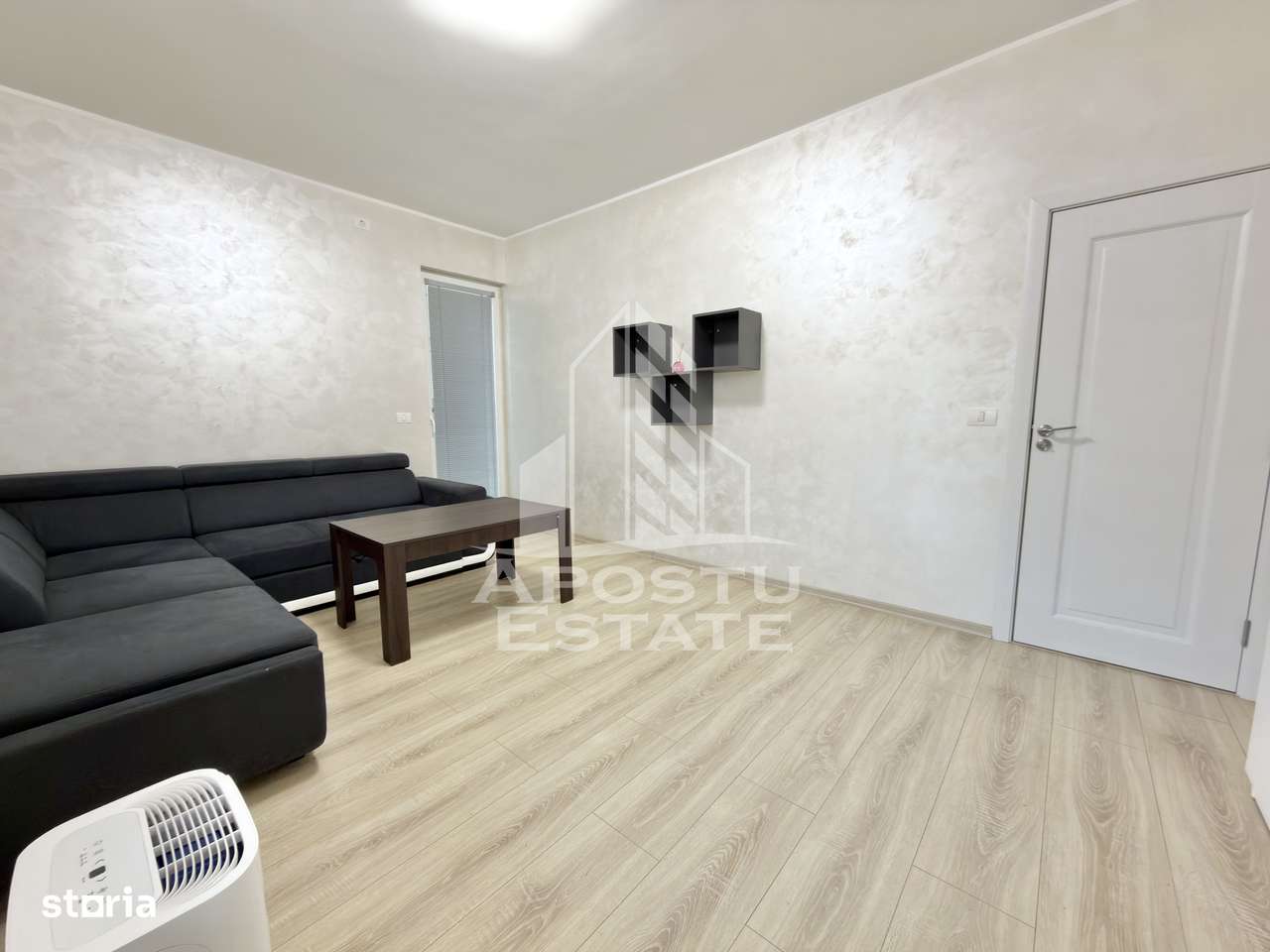 Apartament cu 2 camere decomandat si gradina proprie de 40 mp in Giroc - Imagine principală: 3/12