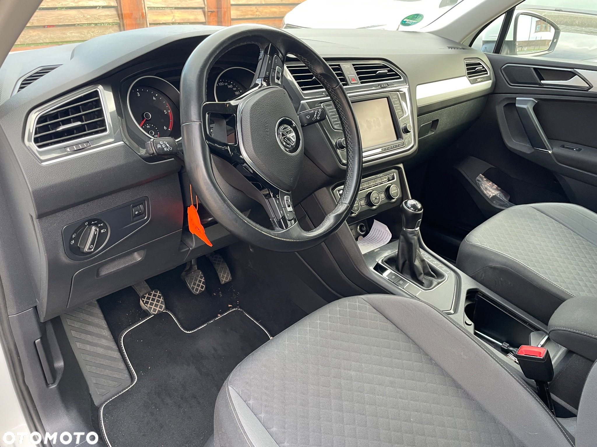 Volkswagen Tiguan 2.0 TDI BMT SCR Comfortline - 28