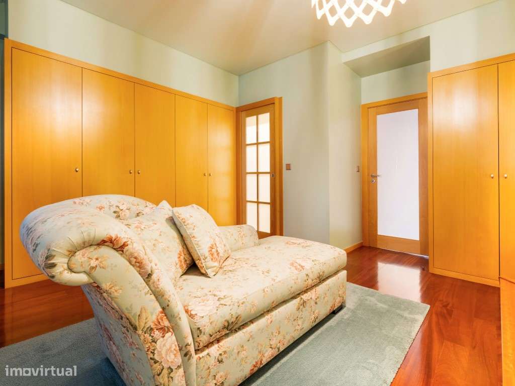 Apartamento Premium com Vista para o Parque da Cidade, Porto-12