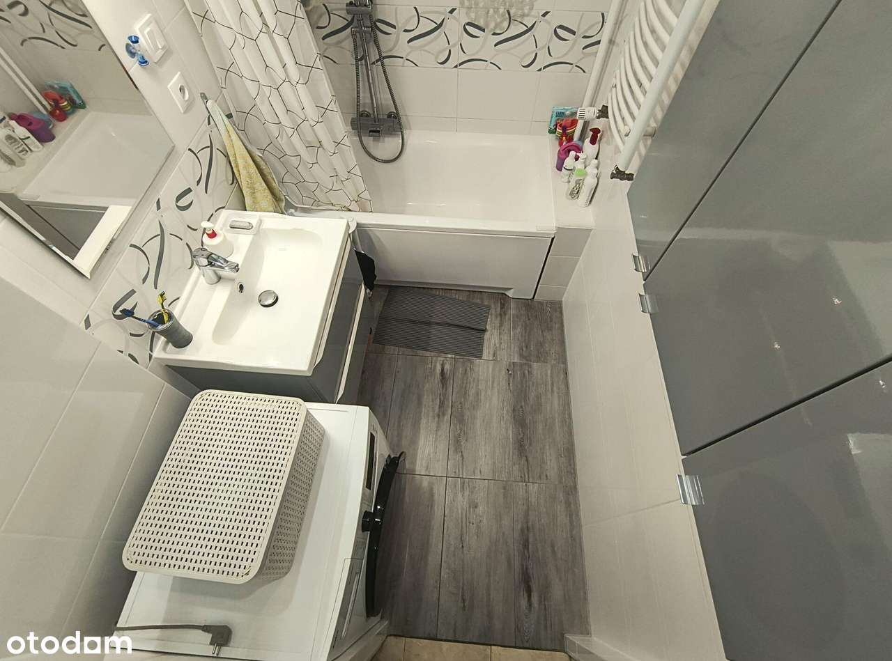 Funkcjonalne, duże mieszkanie z balkonem-6