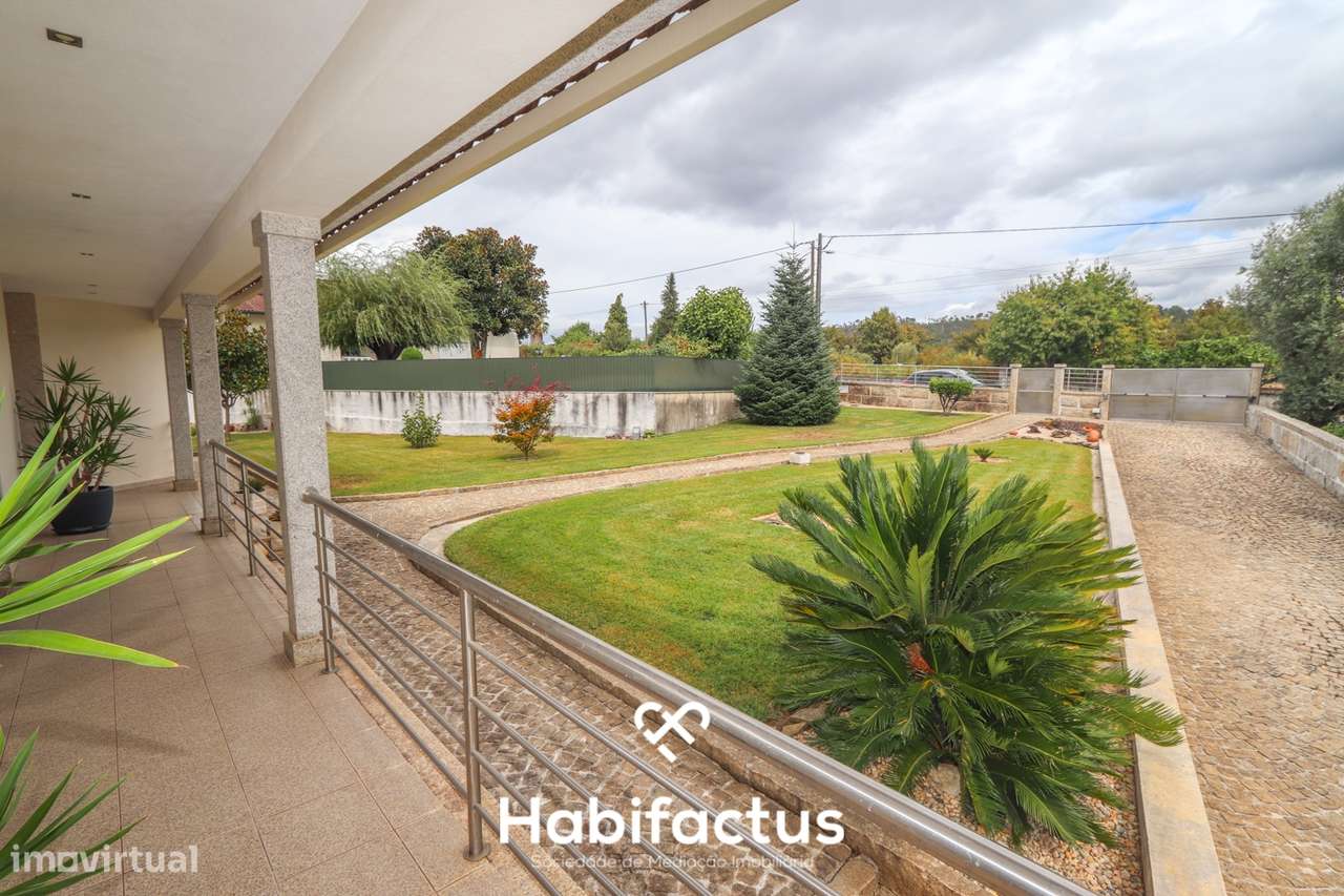 Moradia V4 Isolada com Jardim e Vista Panorâmica – Em Couto de Cima- V-27