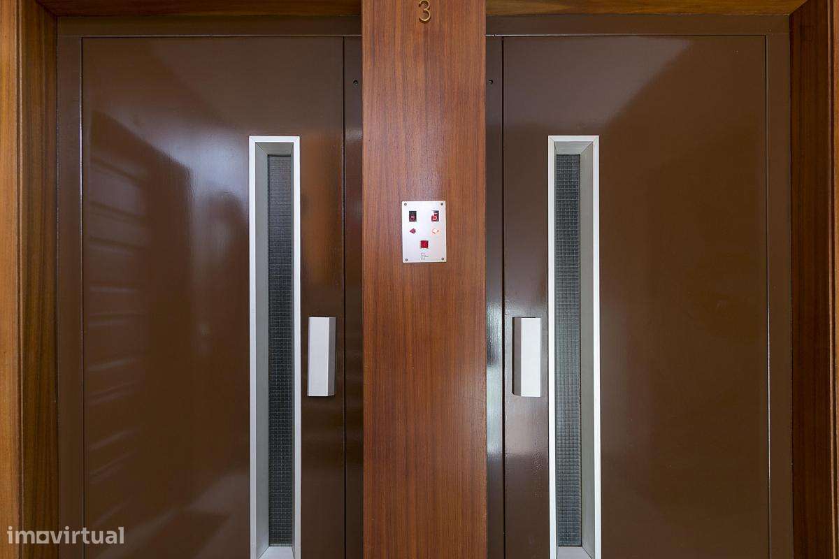 Apartamento com 2 quartos - localizado em Ramalde Porto - Grande imagem: 5/10