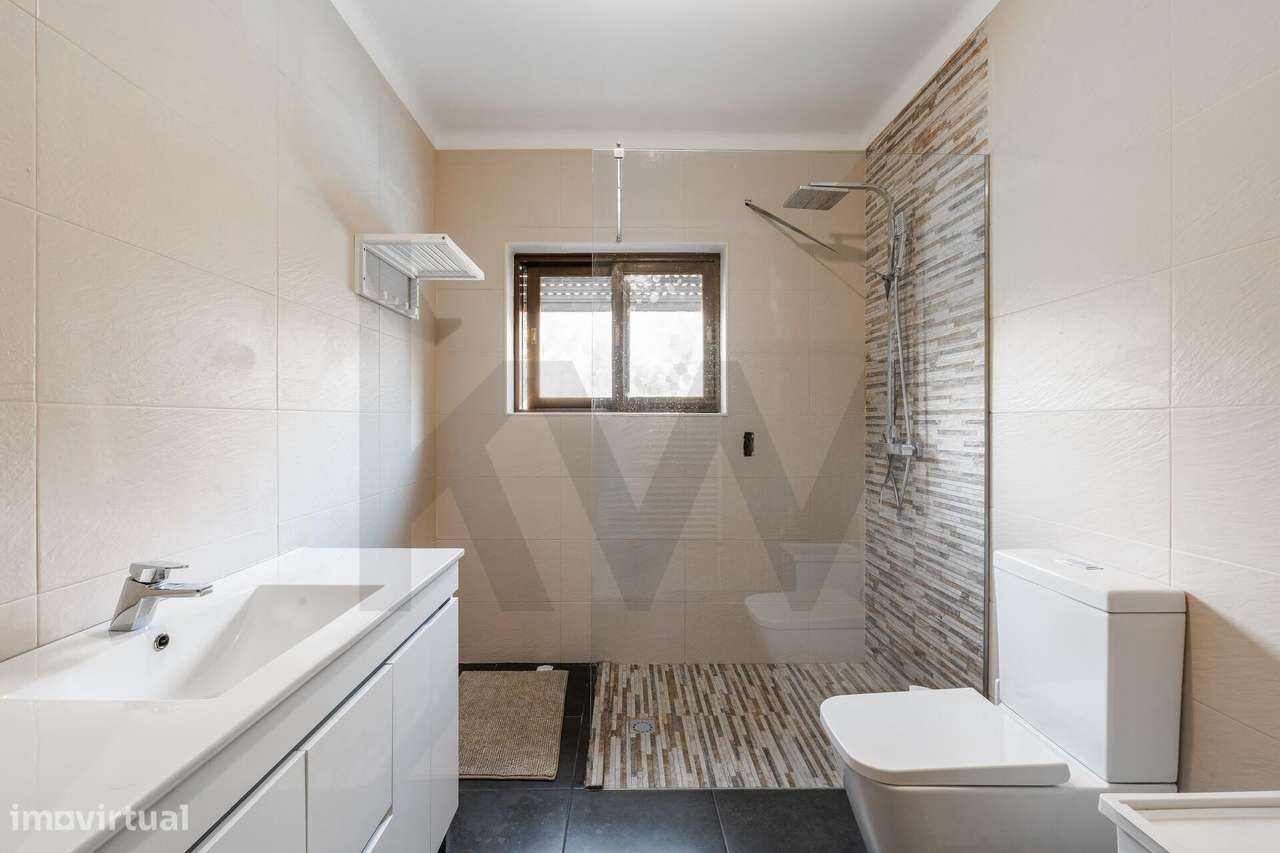 Moradia T4 em UL – Oliveira de Azeméis!-11