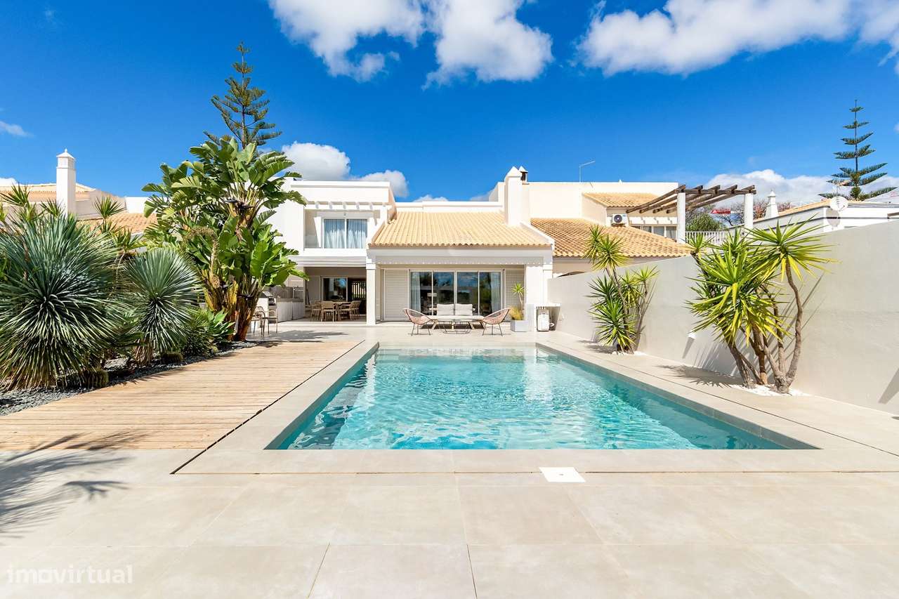 Viver Bem no Algarve: Moradia de Luxo em Vilamoura-0