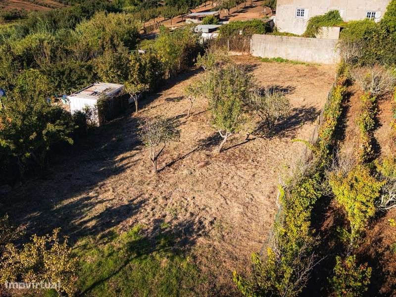 Armazém com Potencial para Moradia no Centro do Cadaval!-19