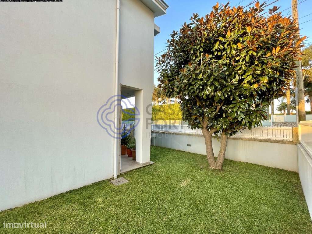 MORADIA V4 MAIS ESCRITORIO EM VILA DE CUCUJÃES COM EXCELENTES VISTAS S - Grande imagem: 4/40