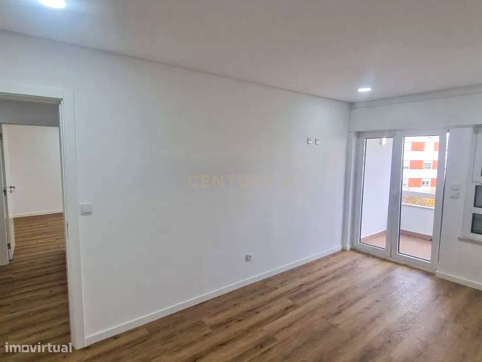 Apartamento T3 remodelado - Grande imagem: 5/27