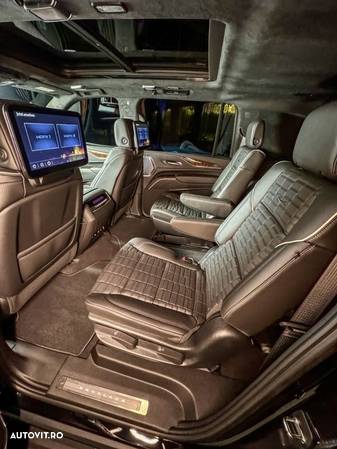 Cadillac Escalade - 6