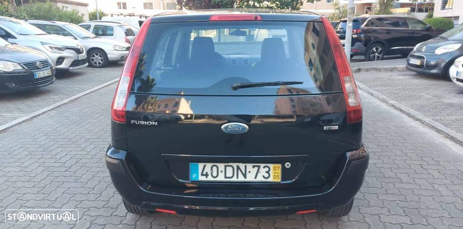 Ford Fusion 1.4 TDCI Ambiente - 5