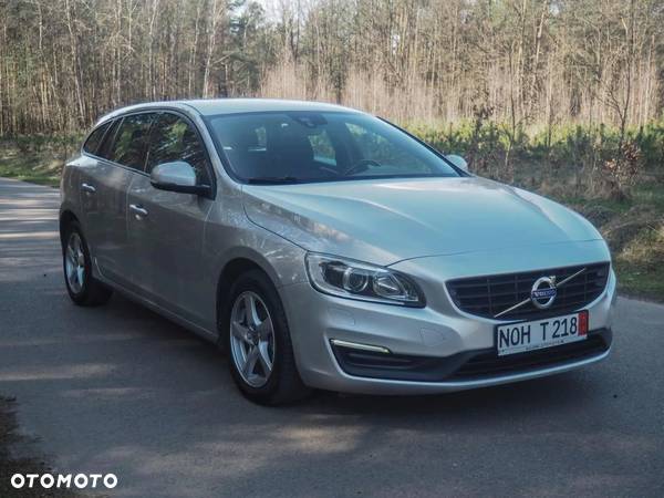 Volvo V60 D3 Geartronic Momentum - 11