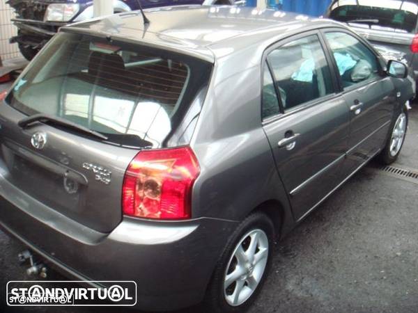 Toyota Corolla 2.0 D4D 2003 para peças - 5