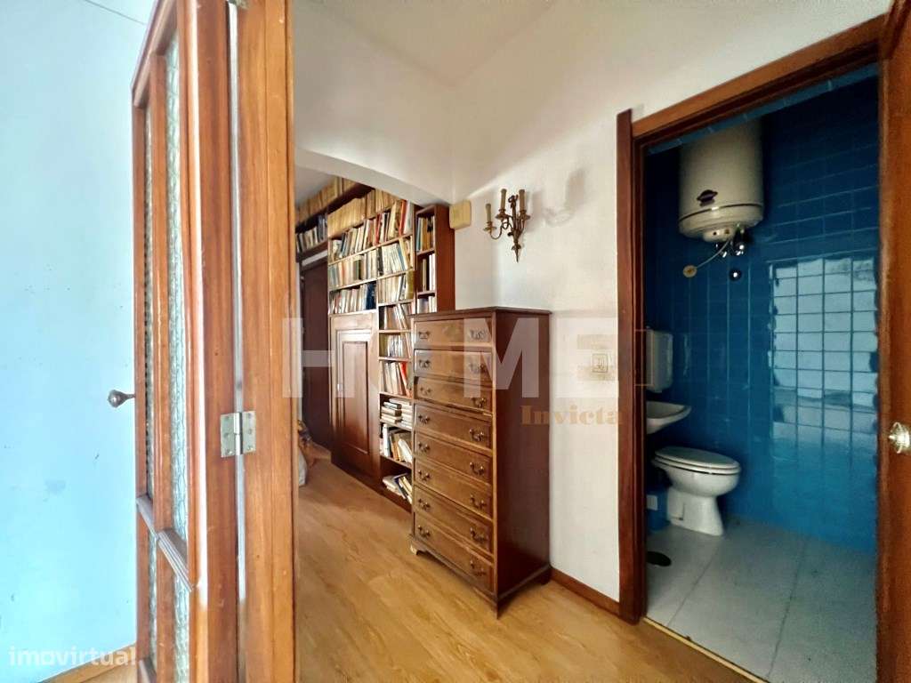 Apartamento T3+1, com varanda à Av. Fernão de Magalhães- Bonfim- Porto-14