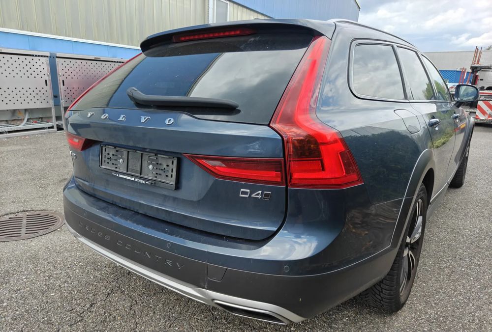 Volvo V90 D4 SCR AWD 2019