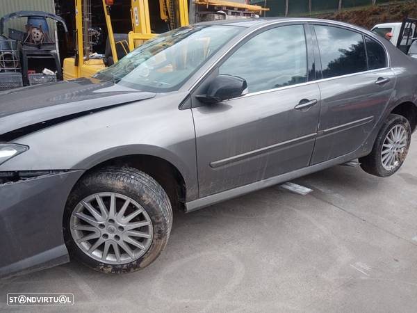 Renault Laguna 1.5 DCi 2011 - 4