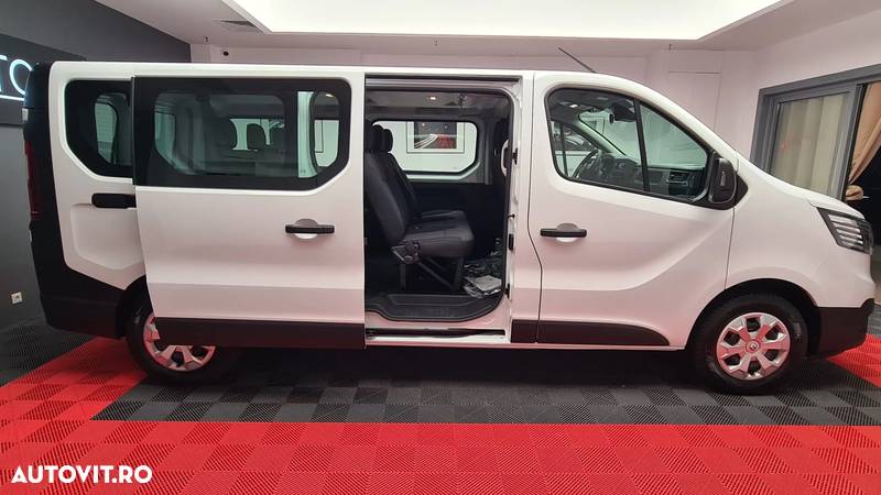 Renault Trafic Combi 2.0 Blue dCi 110 S&S L2 8+1 Life - 4