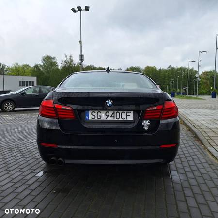 BMW Seria 5 520i - 5