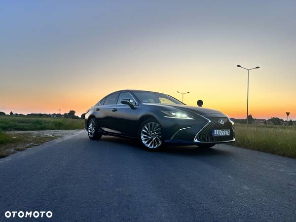 Lexus ES - 8