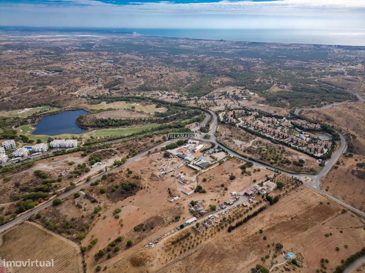 Ruína com 294 m2 inserida num terreno com 14668 m2 situada próxima do - Grande imagem: 2/24