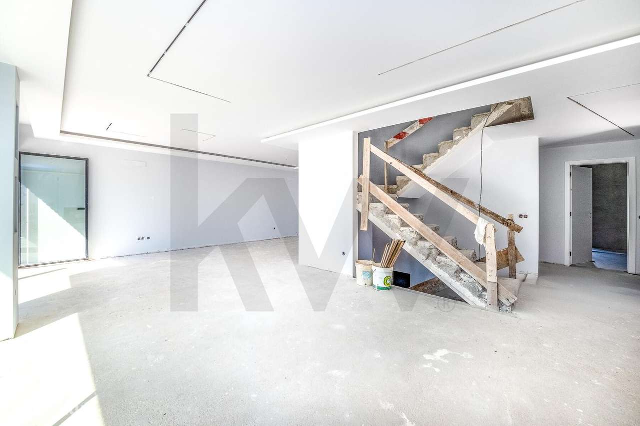 Elegância e Conforto em Mafra – Moradia T4 - Grande imagem: 4/39