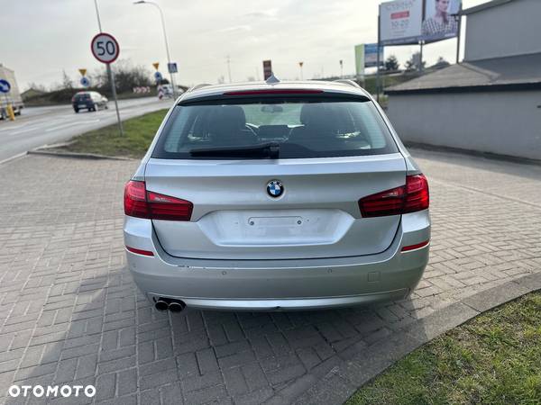 BMW Seria 5 525d Touring Sport-Aut Luxury Line - 4