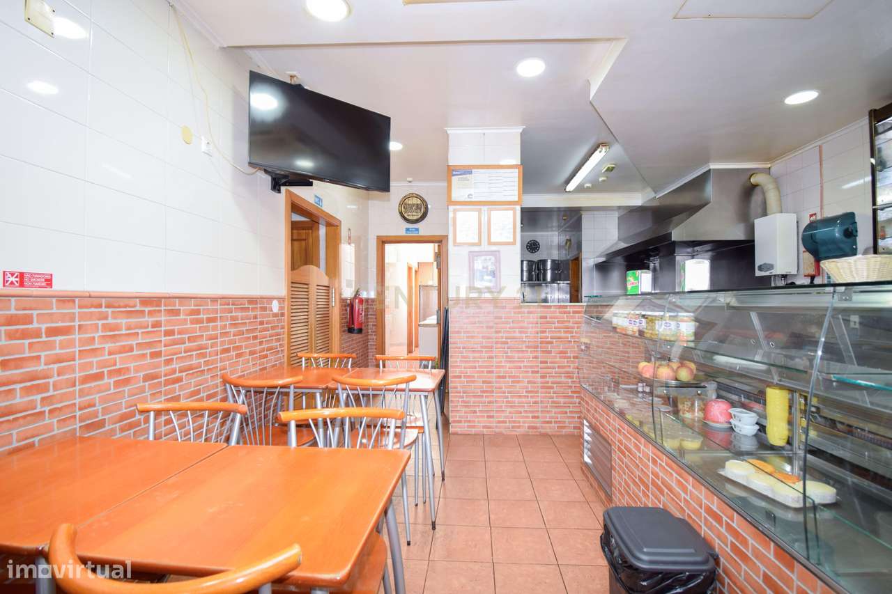 Trespasse - Loja Churrasqueira - Fontes Eiras (Agualva-Cacém) - Grande imagem: 3/18