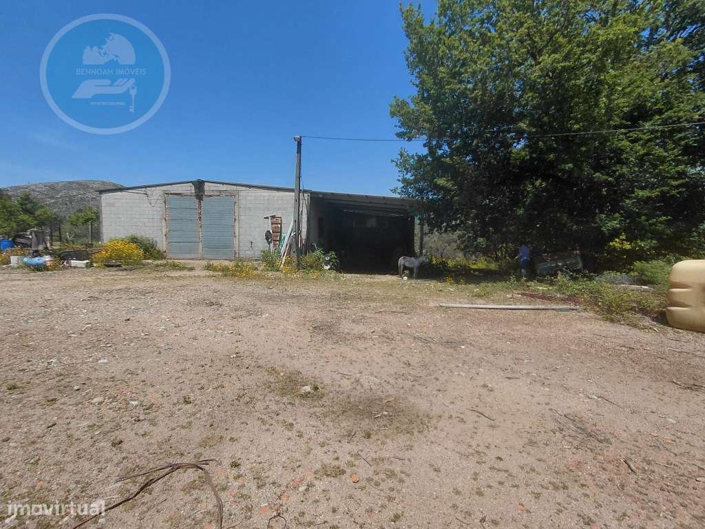 Terreno Construtivo de 8.700 m² com Casa PréFabricada T2, Nascente ...-28