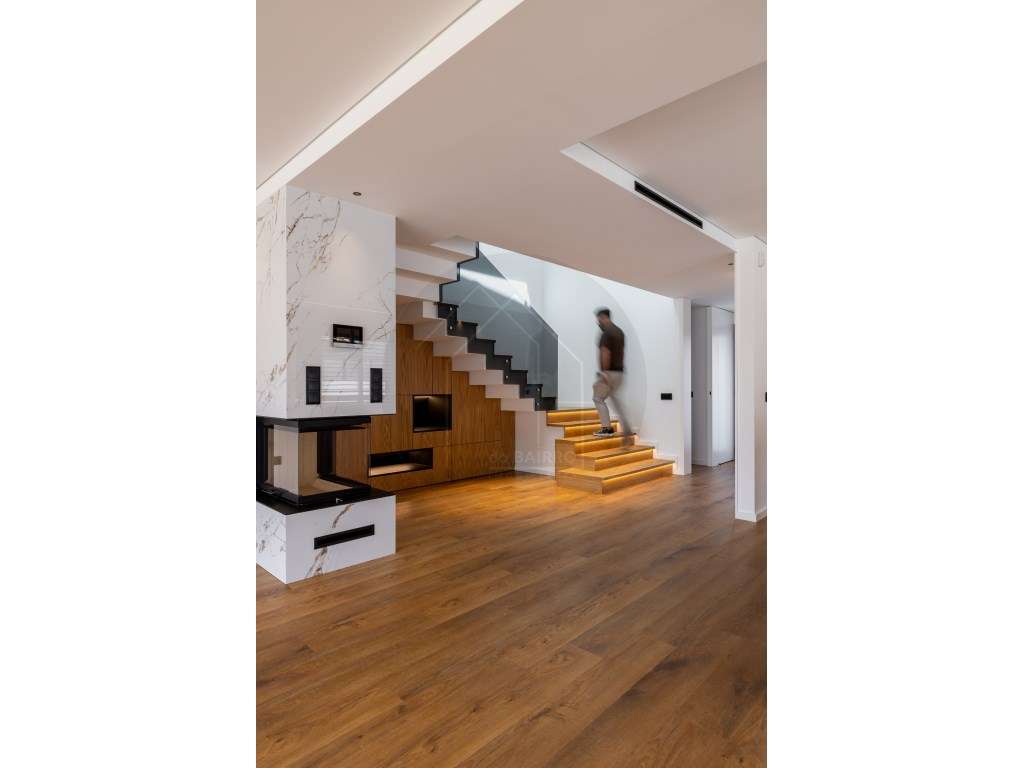 Moradia T4 com Piscina, design moderno, em Vila Nova de Gaia-11