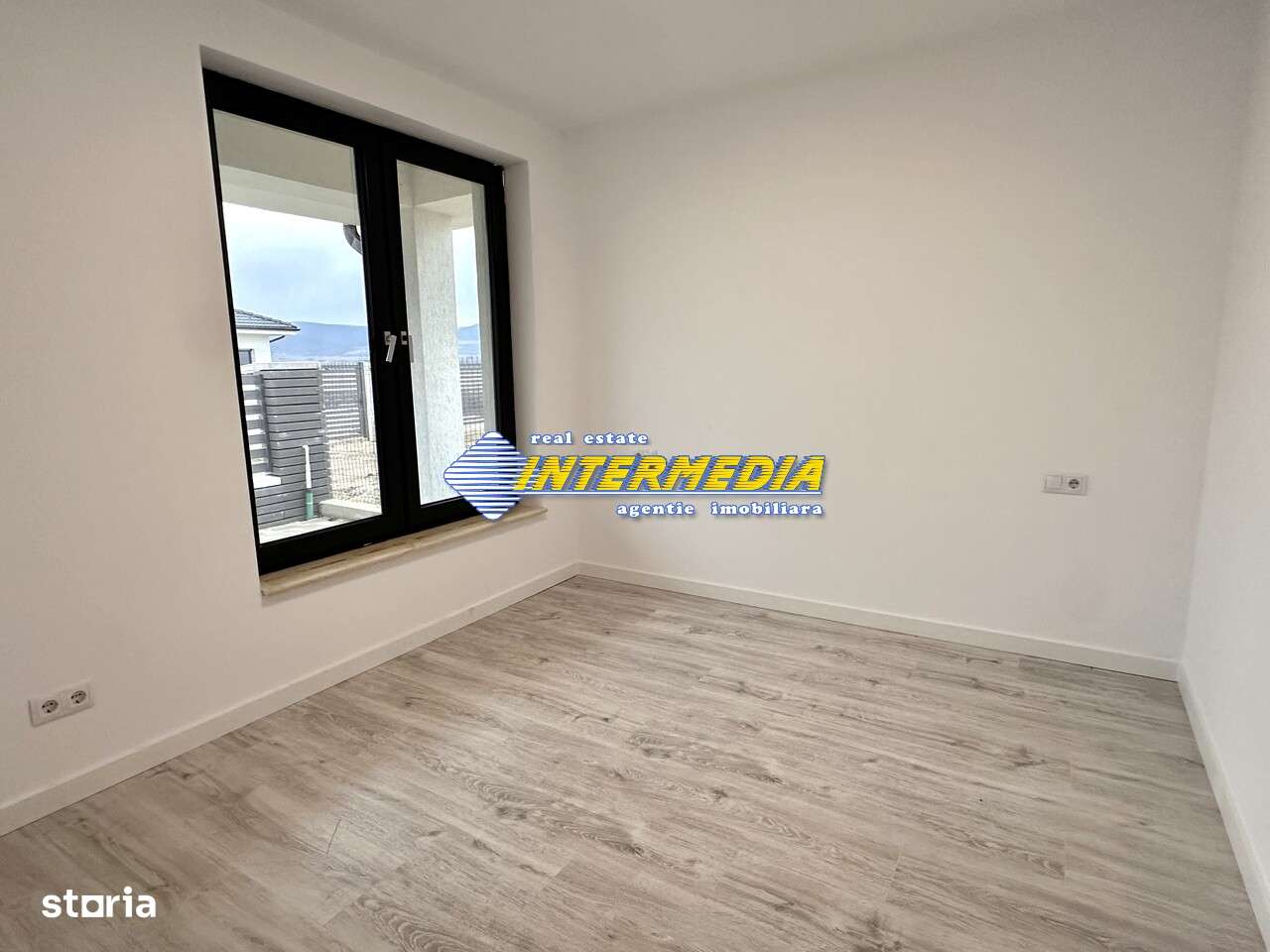 Casa individuala cu 3 camere pe un nivel cu 353 mp teren Alba Iulia - Imagine principală: 4/10