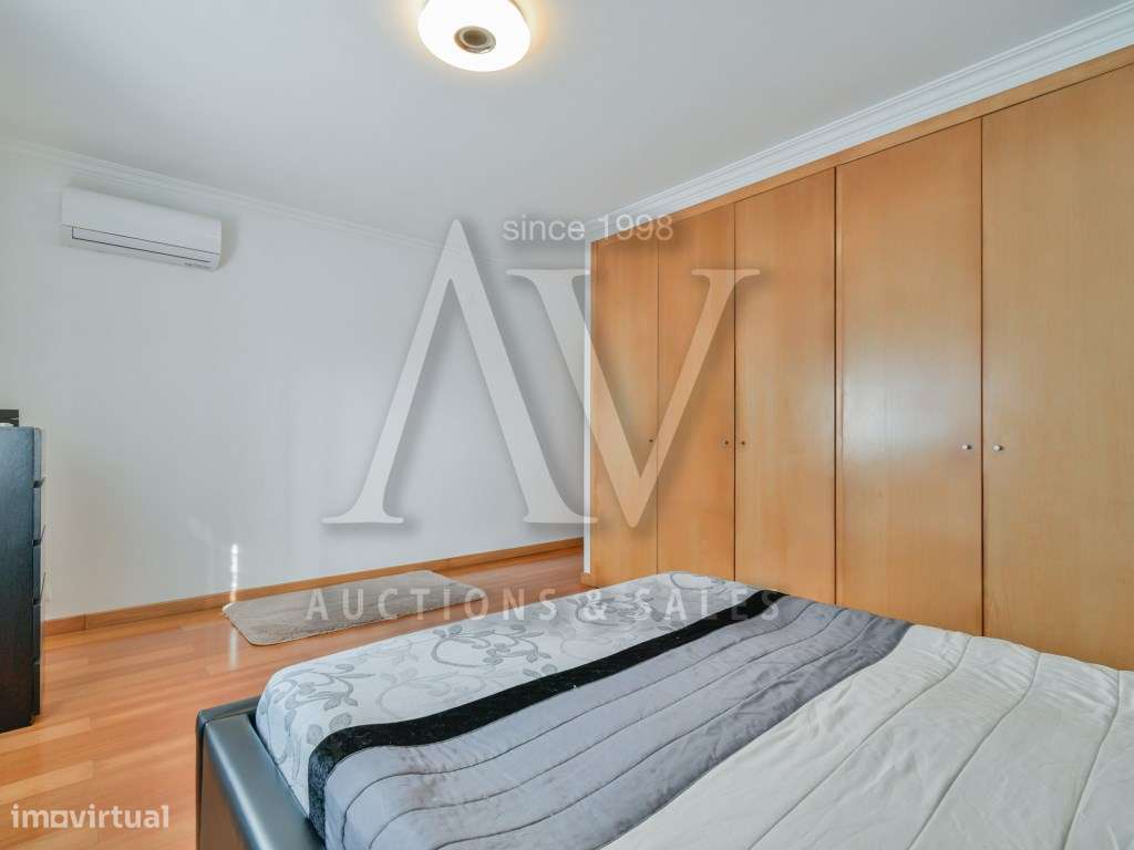 Moradia Independente V3+1 de R/C e Cave-18