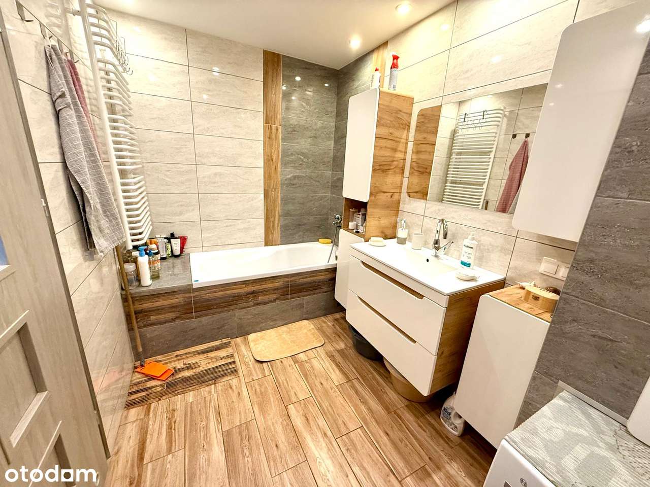 Zadbany dom na osiedlu Czarne Jelenia Góra.-7