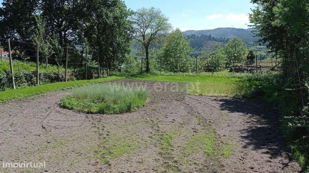 Terreno para construção com 1.200 m2 em Cabeceiras de Basto - Grande imagem: 2/10