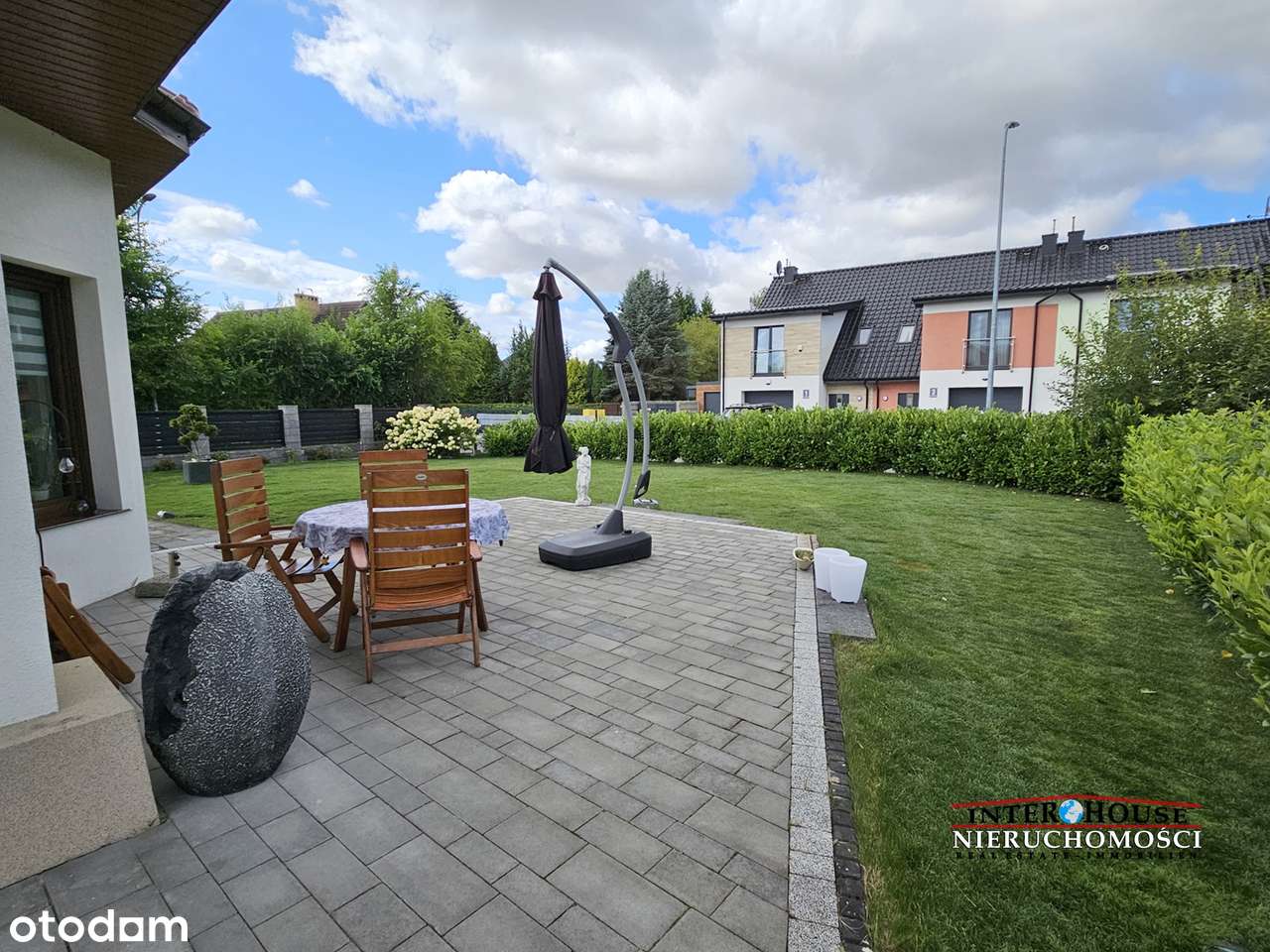 Wolnostojący dom z pięknie zagospodarowaną działką, ul. Gruszkowa-16