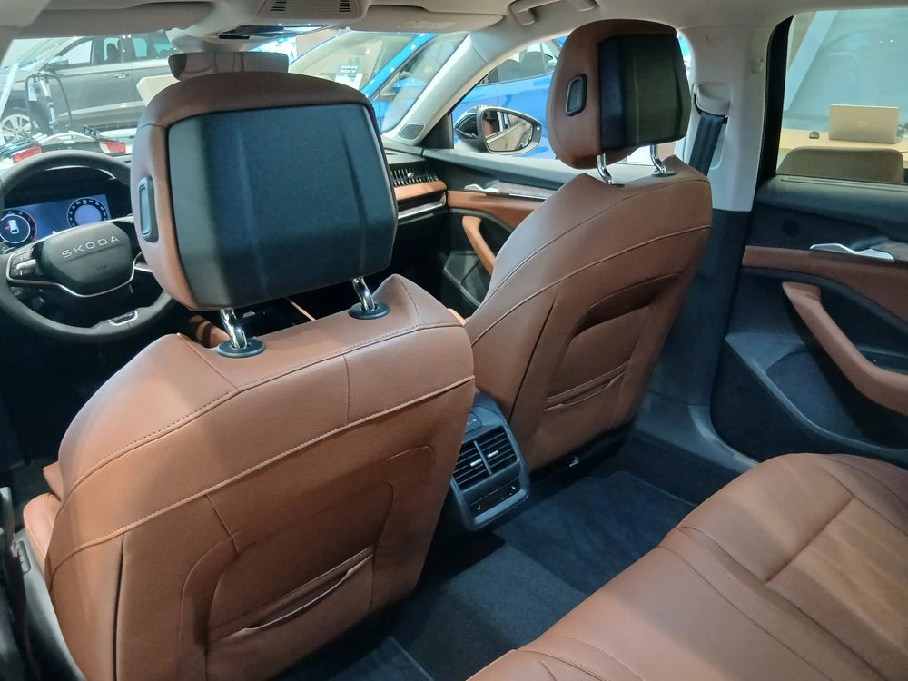 Škoda Superb L&K 2,0 TSI 150 kW 7-biegowa DSG