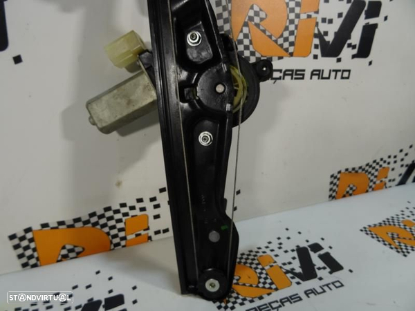 Elevador De Vidro Trás Esquerdo Bmw 1 (F20)  M13970a00 / 5Yy0615 / 500 - 7