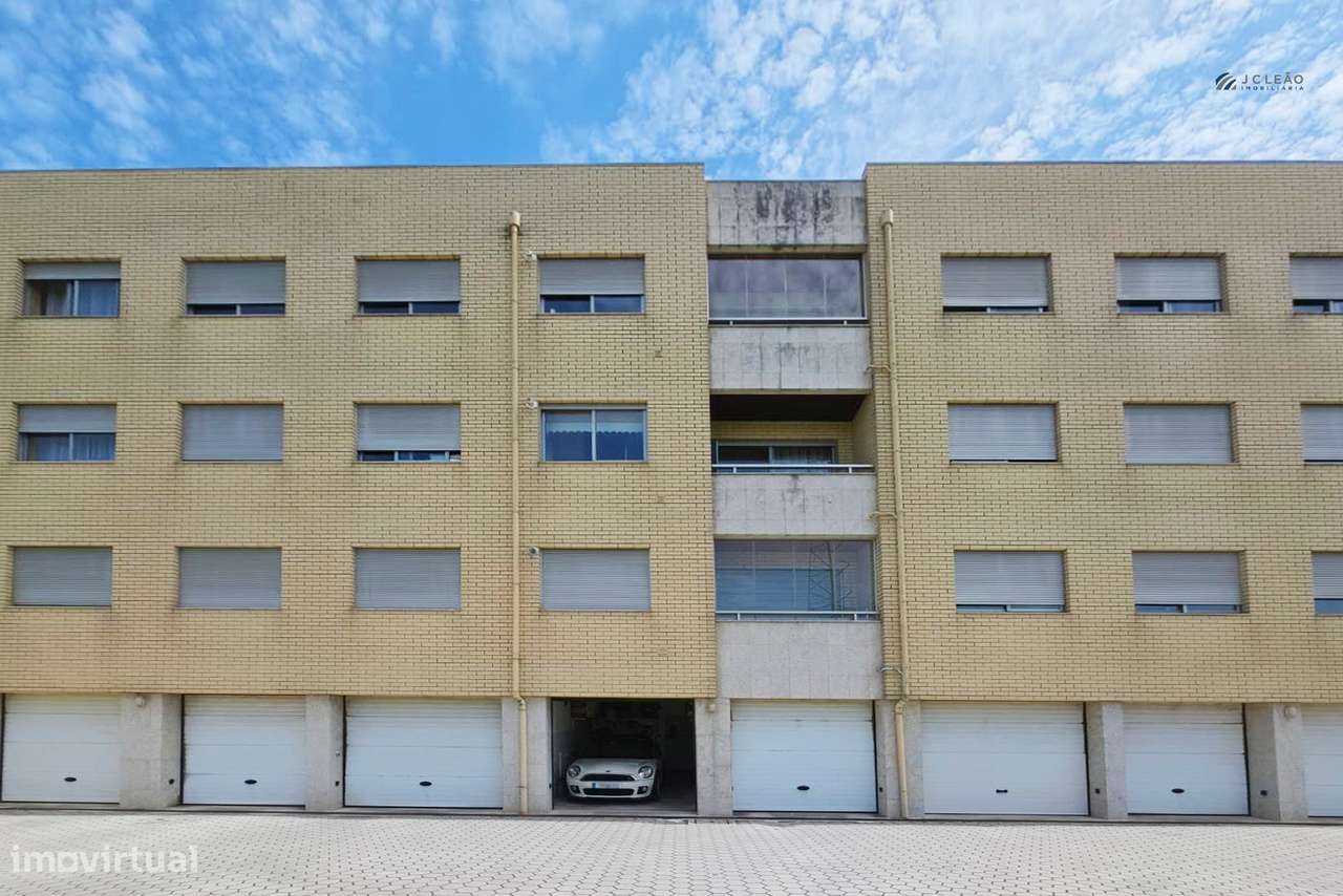 Apartamento T3 em Lavra | Condomínio Fechado | 2.º e último andar-32