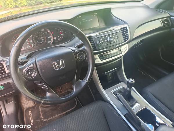 Honda Accord 2.4 Executive - 9