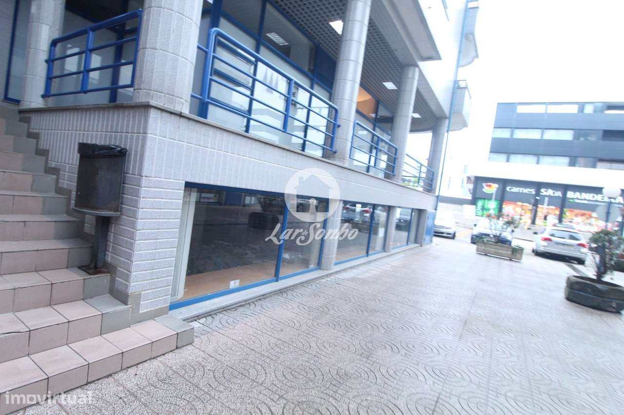 Loja com 80m2 para venda, no centro de São Pedro da Cova, Gondomar - Grande imagem: 4/5