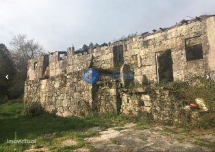 Quinta com casa em ruína em Serzedelo, Póvoa de Lanhoso