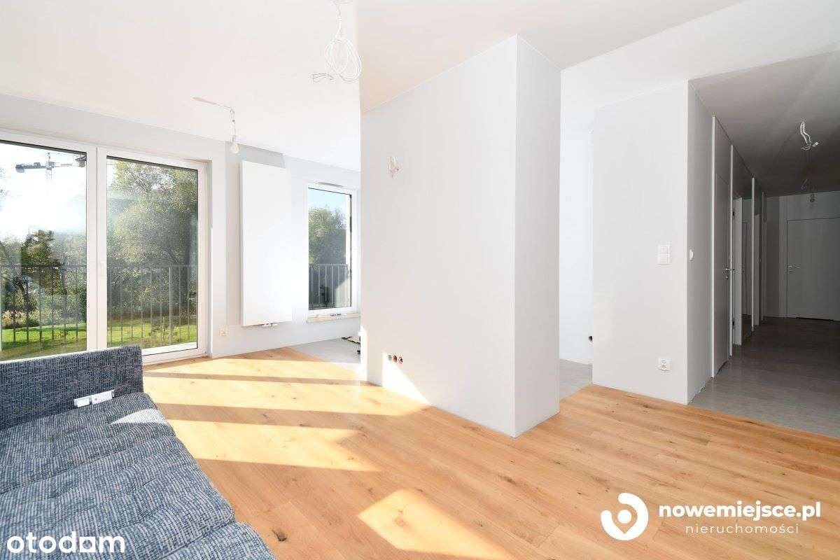 4-pokojowy apartament z tarasem i widokiem na park-3