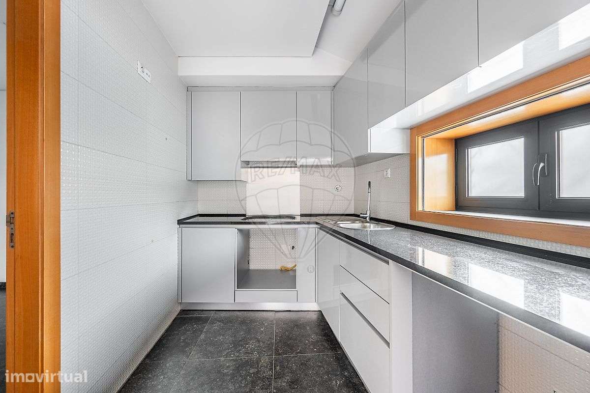 Moradia T2 para venda - Grande imagem: 3/14