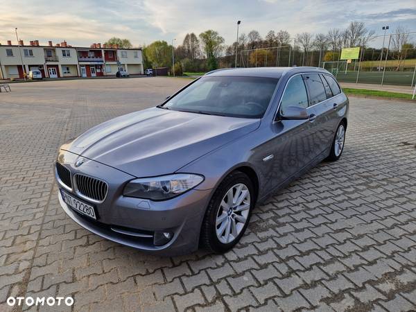 BMW Seria 5 520d Touring - 2